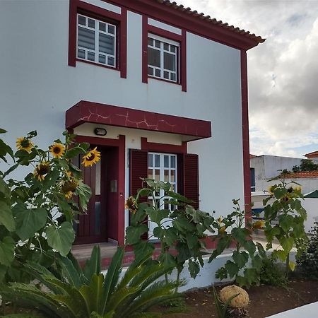 Villa Kai Casa Frente Al Mar Y Completamente Restaurada Санта Круз да Флорес Екстериор снимка