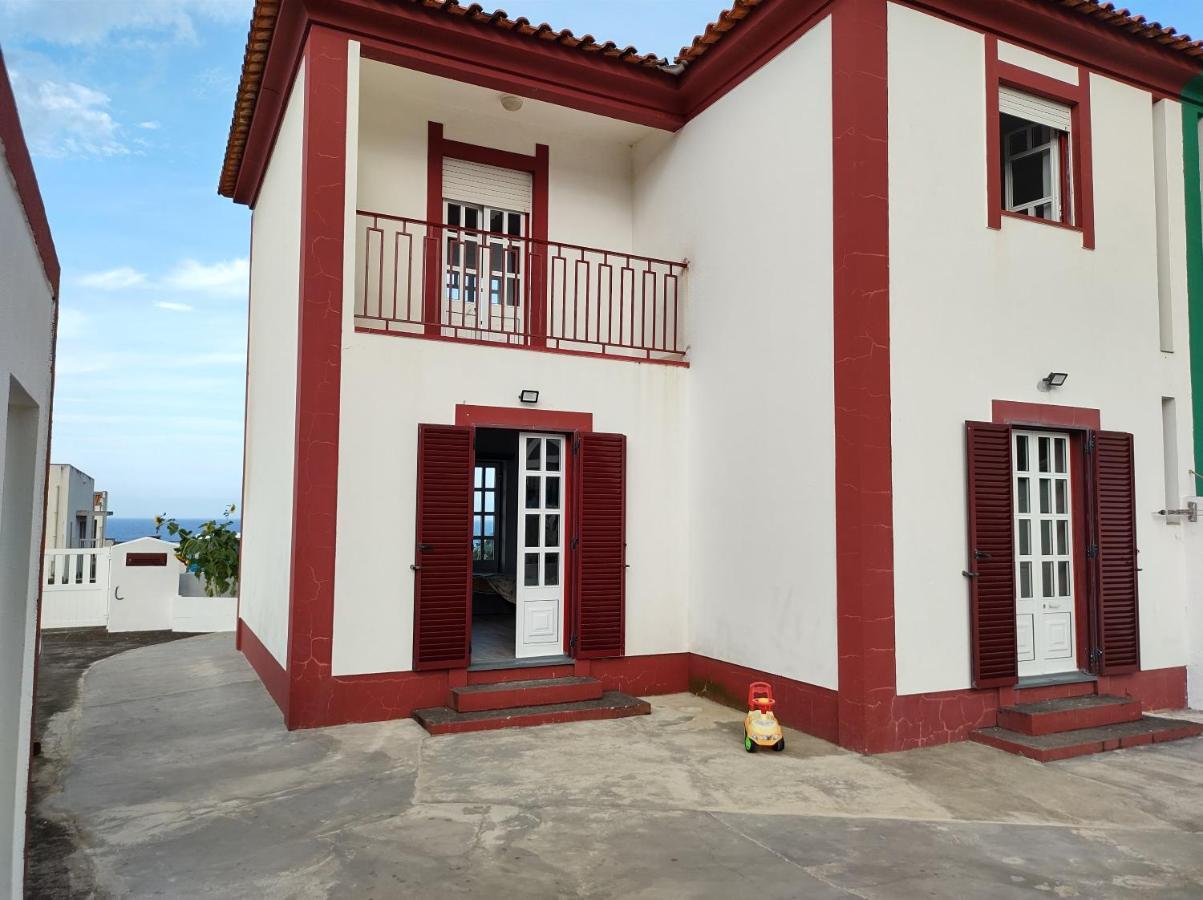 Villa Kai Casa Frente Al Mar Y Completamente Restaurada Санта Круз да Флорес Екстериор снимка